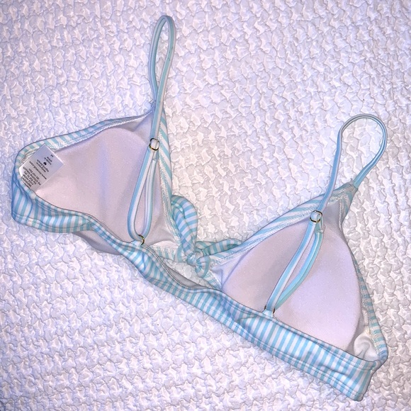 Sugar coast Blue &White Bikini top with bow detail Size Medium - Picture 2 of 4